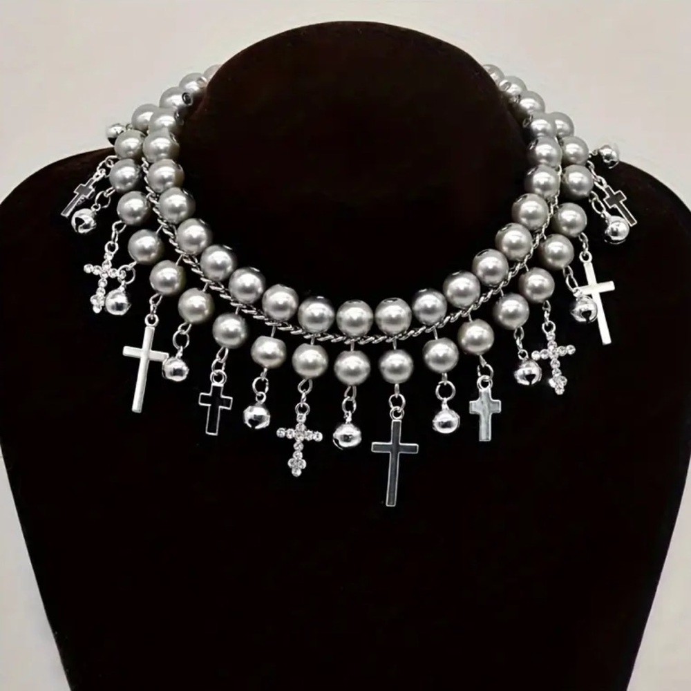 NWOT Silver Cross Charm Necklace